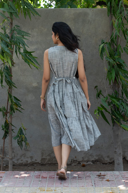 The Sunday Dress: Grey