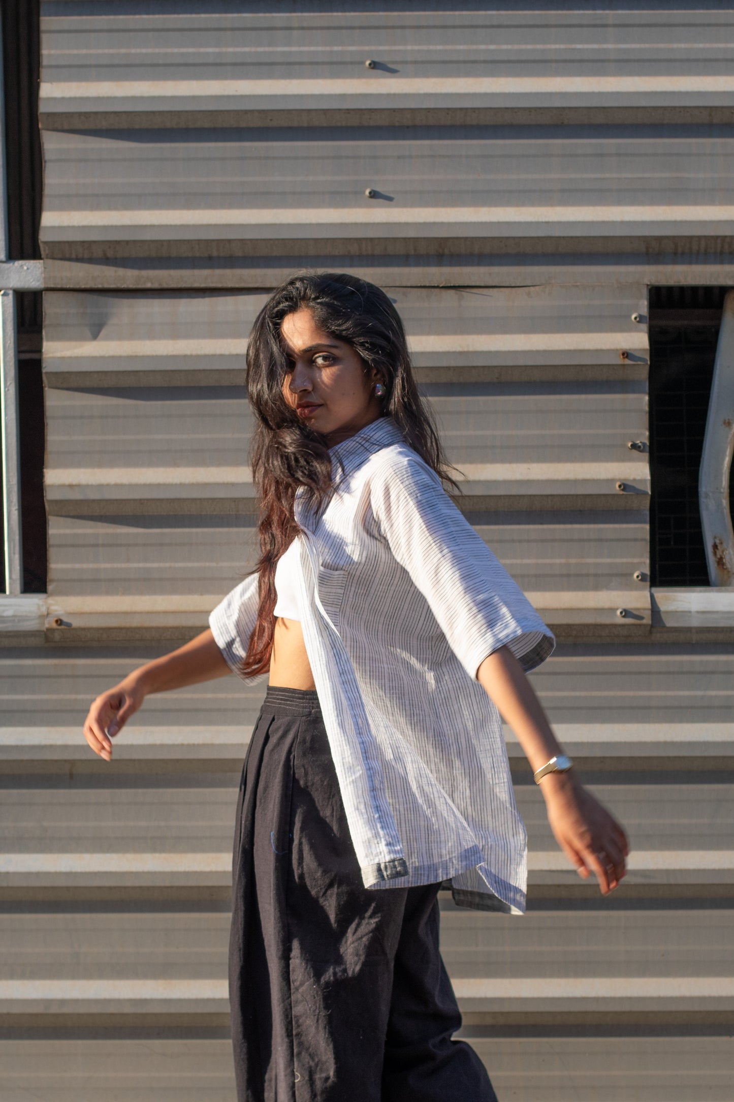 Live-in Shirt: White/Black stripes (unisex)