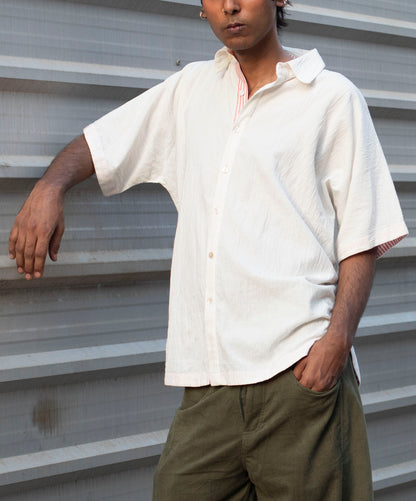 The live-in shirt: White/red